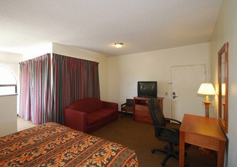 Econo Lodge - Riverside, CA