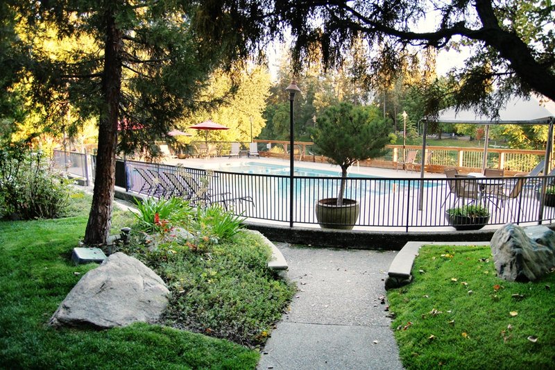 Lodge At Riverside - Grants Pass, OR