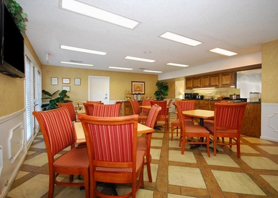 Quality Inn - Lagrange, GA