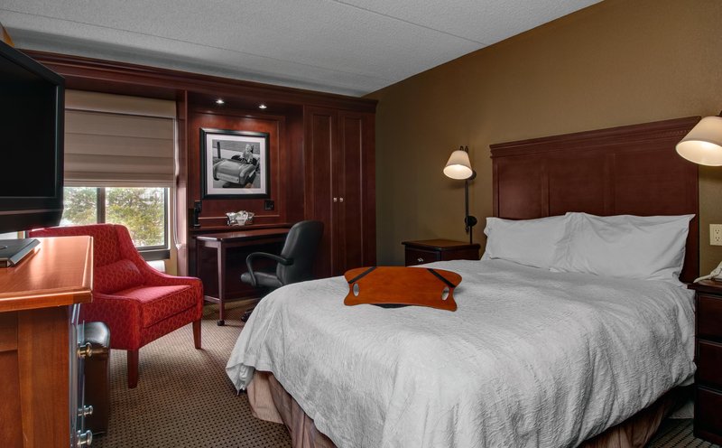 Hampton Inn Appleton-Fox River Mall Area - Appleton, WI