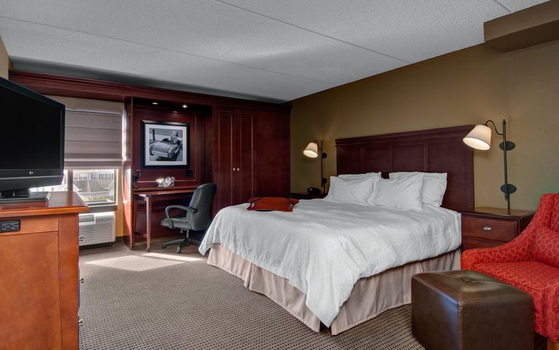 Hampton Inn Appleton-Fox River Mall Area - Appleton, WI