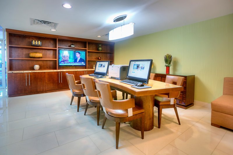 Illusions Party &amp; Banquet Sln in Kissimmee, FL 34741