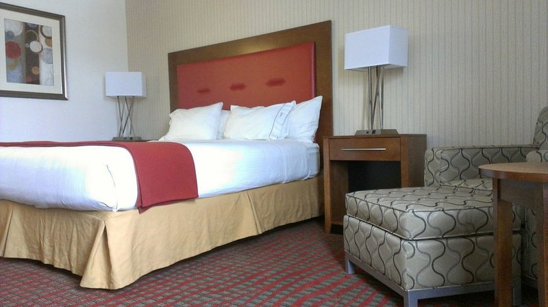 Holiday Inn Express BOSTON-MILFORD - South Lancaster, MA