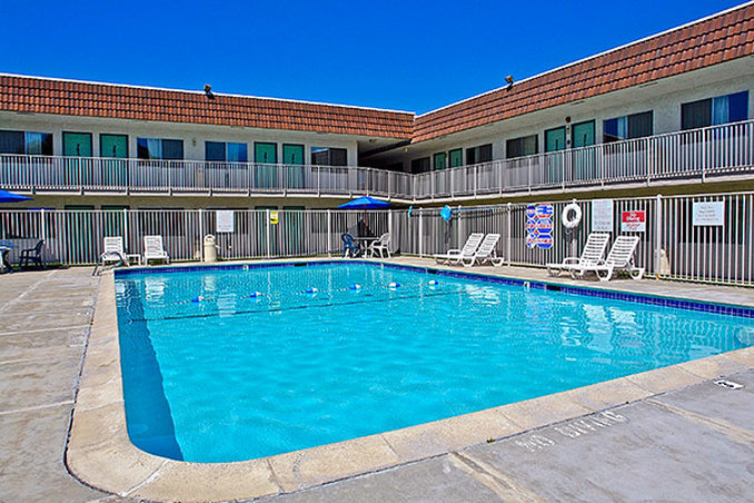 Motel 6 - Pittsburg, CA