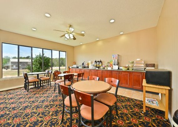 Quality Inn - Thomasville, AL