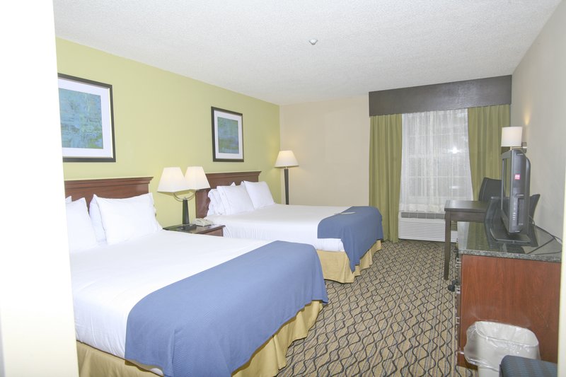 Holiday Inn Express & Suites ROSEVILLE - Harper Woods, MI