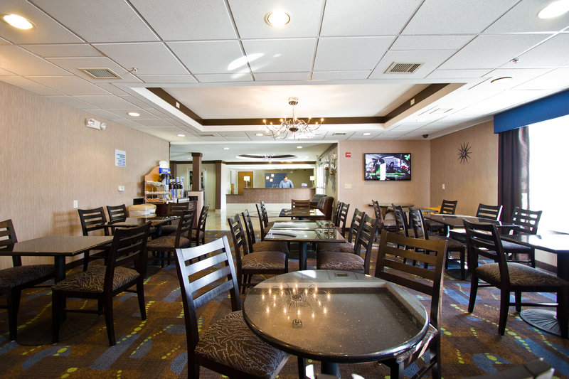 Holiday Inn Express & Suites BASTROP - Bastrop, TX