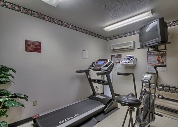 Comfort Inn & Suites - Fremont, OH
