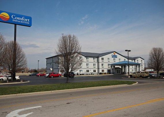 Comfort Inn & Suites - Fremont, OH