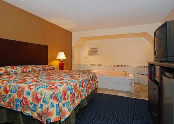 Rodeway Inn - La Grange, IL