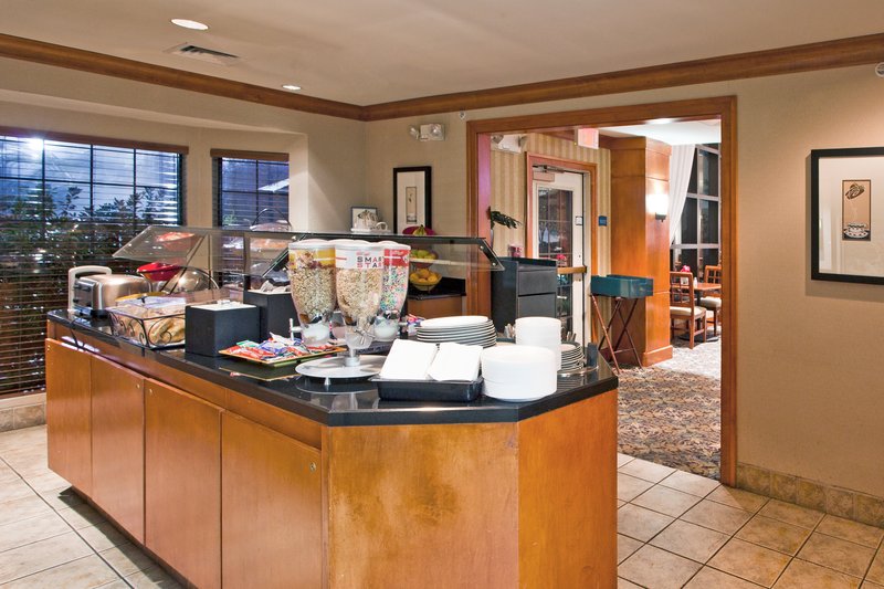 Staybridge Suites DETROIT-UTICA - Utica, MI