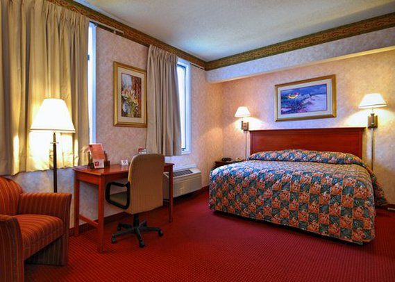 Econo Lodge - Chesapeake, VA