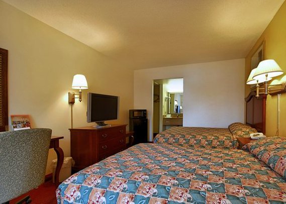 Econo Lodge - Chesapeake, VA