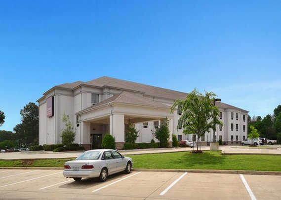 Comfort Suites