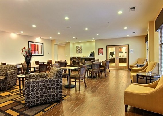Quality Inn & Suites - Minot, ND