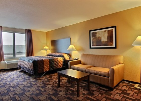 Quality Inn & Suites - Minot, ND