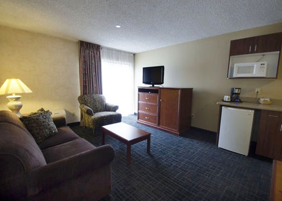 Quality Suites Central - Colorado Springs, CO