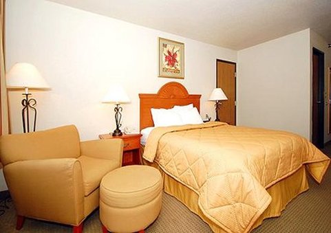 Quality Inn - Huron, SD