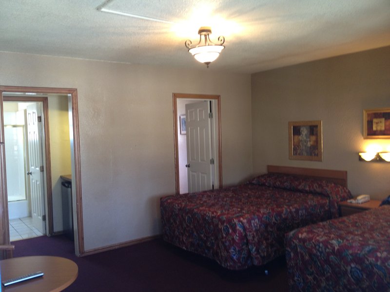 Nite Inn - Studio City, CA