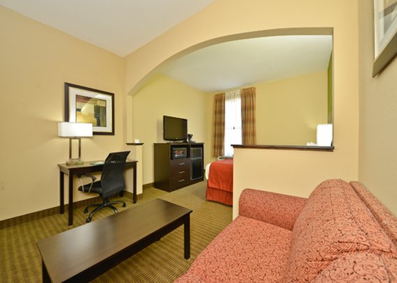 Comfort Suites - Maumelle, AR