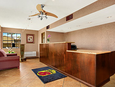 Howard Johnson - El Centro, CA