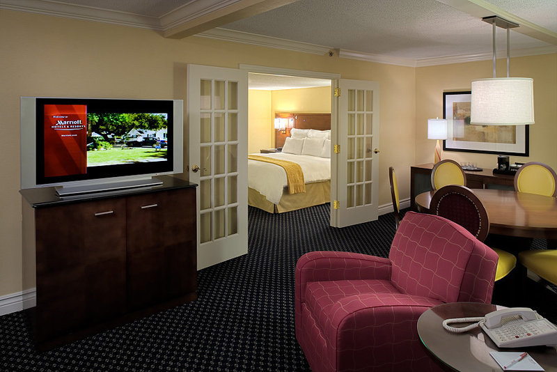 Crowne Plaza CHARLOTTE EXECUTIVE PARK - Charlotte, NC