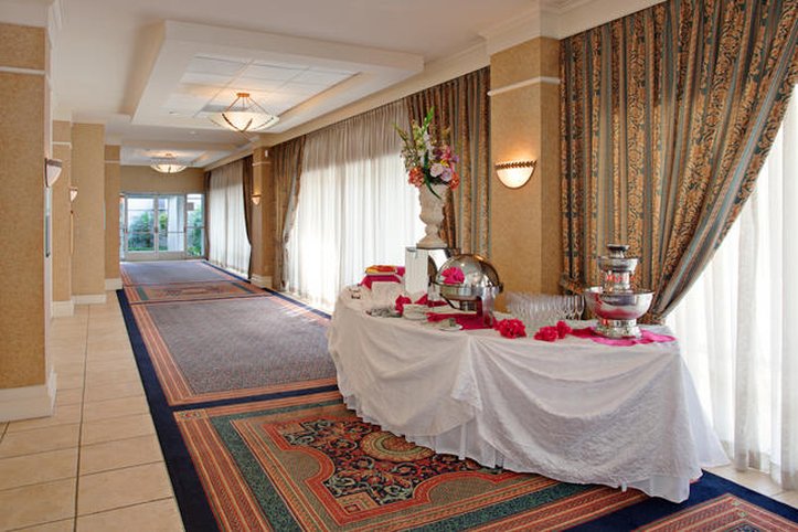 Holiday Inn - Long Beach, CA