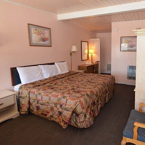 American Inn Express - Red Bluff, CA