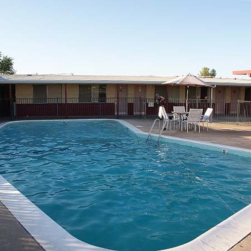 American Inn Express - Red Bluff, CA