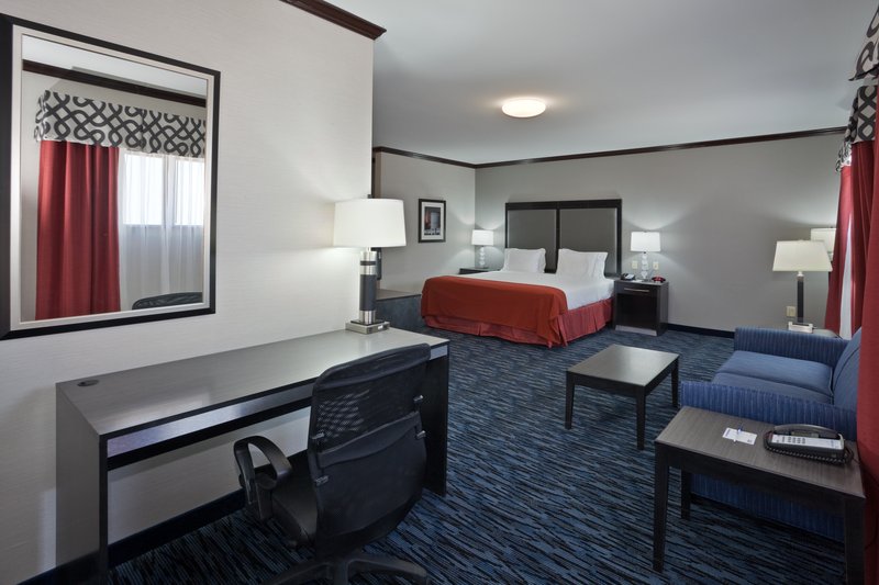 Holiday Inn Express CLEVELAND AIRPORT - BROOK PARK - Brook Park, OH