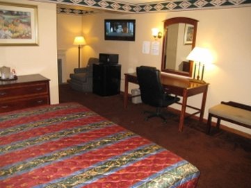 Travel Inn & Suites - Flemington, NJ