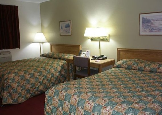 Econo Lodge - Somerset, PA