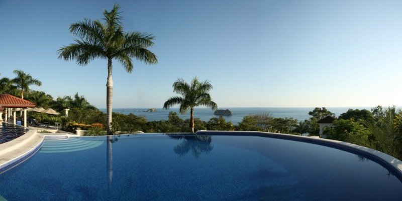 Parador Resort & Spa