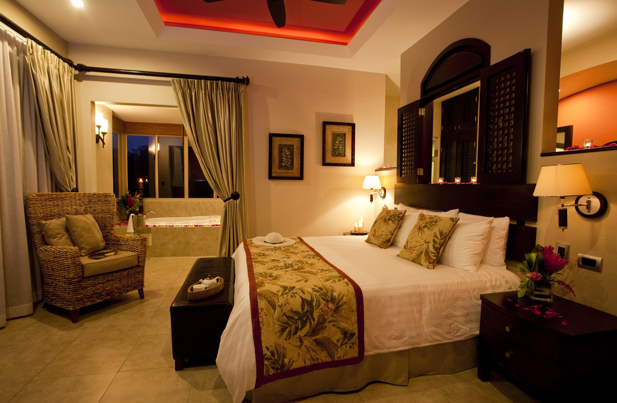 Parador Resort & Spa