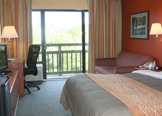 Comfort Inn - South Forest Beach - Hilton Head Island, SC