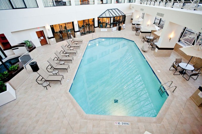 Crowne Plaza ST. LOUIS AIRPORT - Bridgeton, MO
