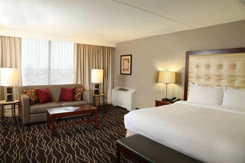 Hilton-Airport - Kansas City, MO
