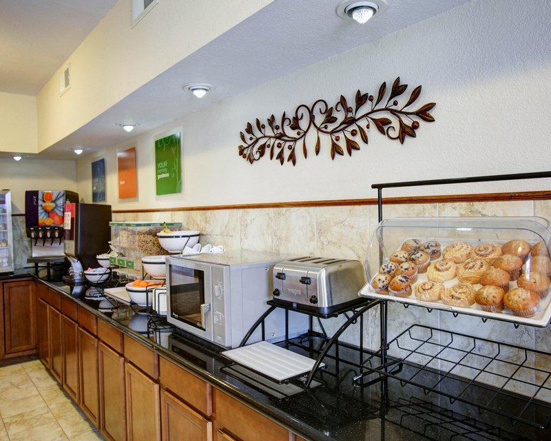 Comfort Inn - Rockdale, TX