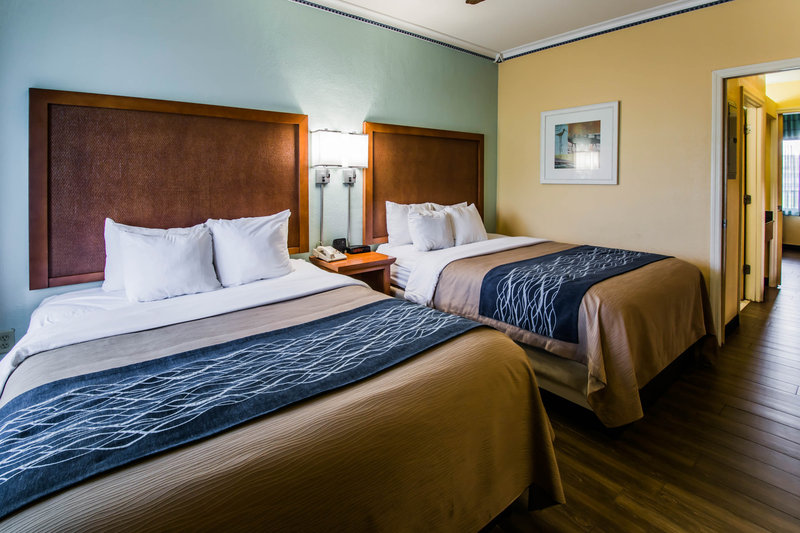 Comfort Inn & Suites Port Canaveral Area - Cocoa Beach, FL