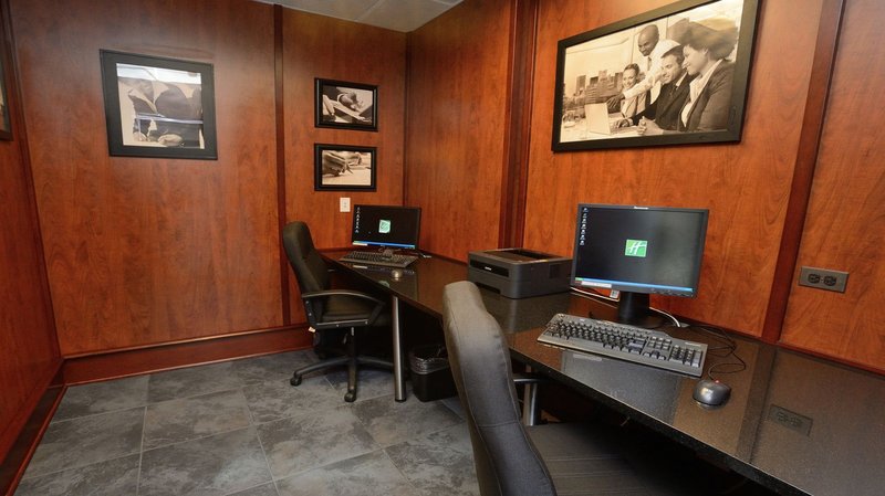 Holiday Inn CHICAGO OAKBROOK - Villa Park, IL