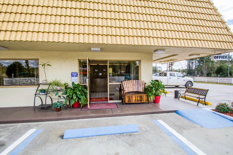 Econo Lodge - Macclenny, FL