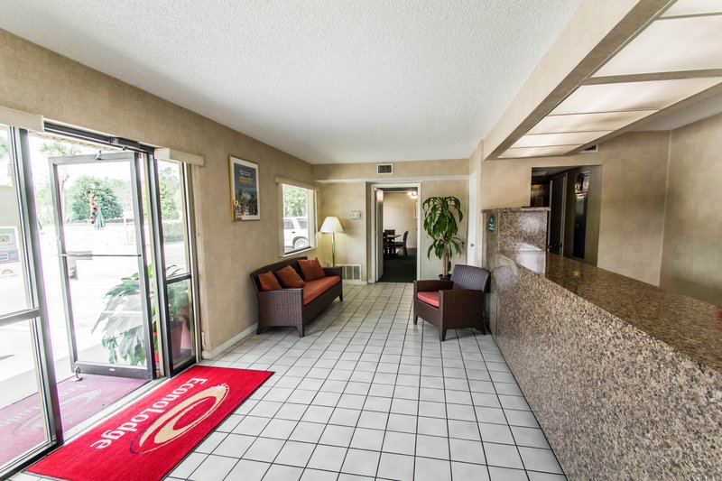 Econo Lodge - Macclenny, FL