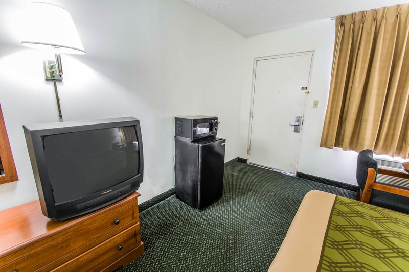 Econo Lodge - Macclenny, FL