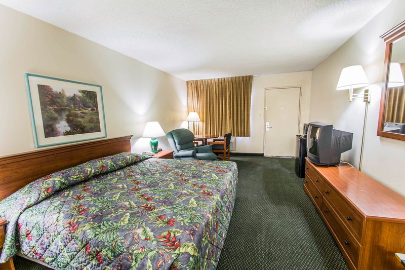 Econo Lodge - Macclenny, FL