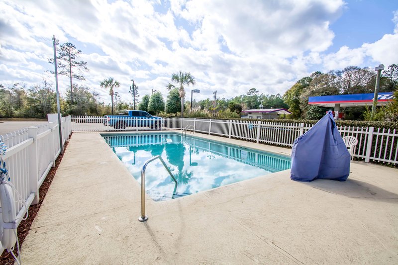 Econo Lodge - Macclenny, FL