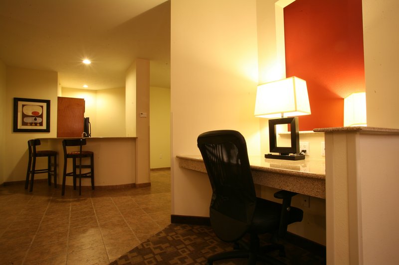 Holiday Inn OMAHA DOWNTOWN-AIRPORT - Omaha, NE