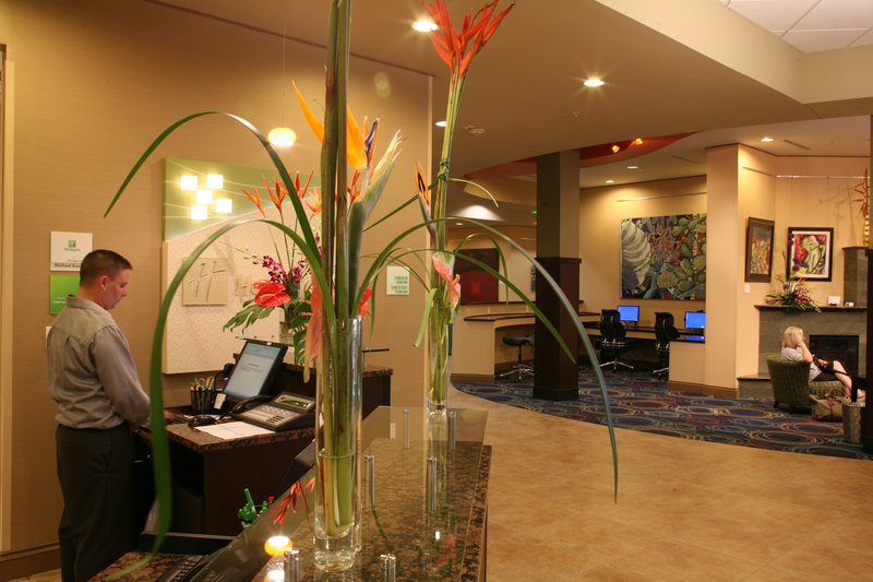 Holiday Inn OMAHA DOWNTOWN-AIRPORT - Omaha, NE
