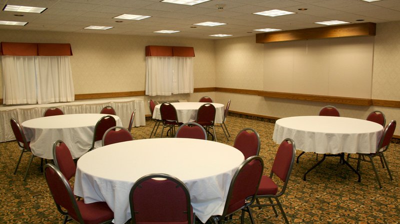 Holiday Inn Express PORTAGE - Portage, IN