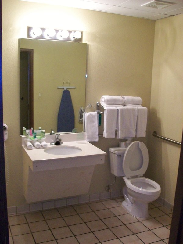Americas Best Value Inn - West Point, MS