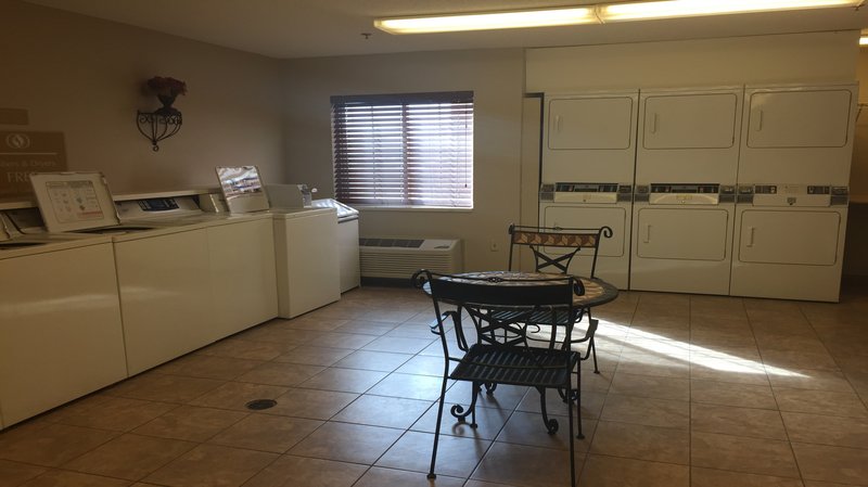 Candlewood Suites CHICAGO/NAPERVILLE - Warrenville, IL